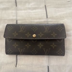 Authentic Louis Vuitton Wallet.